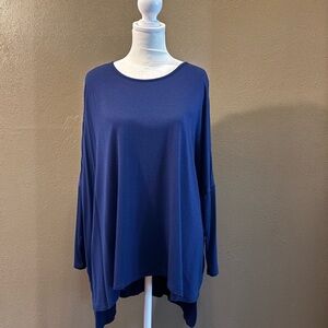 Women's Blue Top